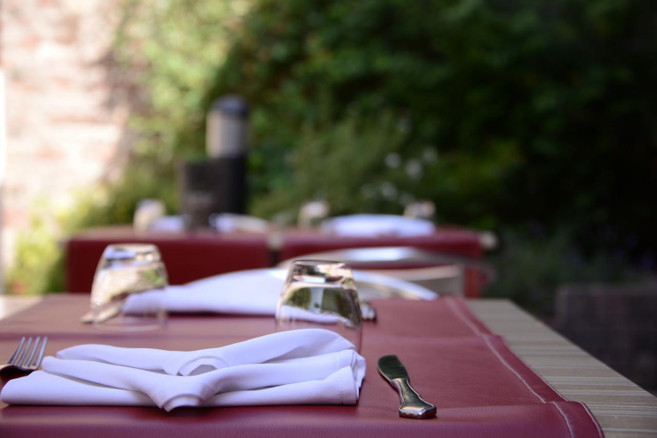 Hotel De Bourgogne La Clayette Ngoại thất bức ảnh